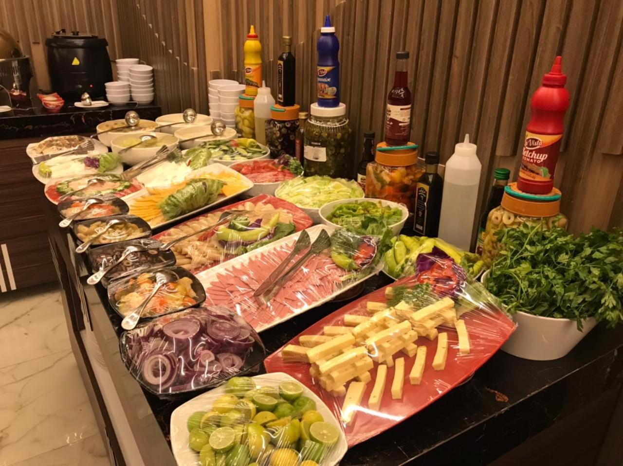 El Mesaadya Hotel Kair Zewnętrze zdjęcie
